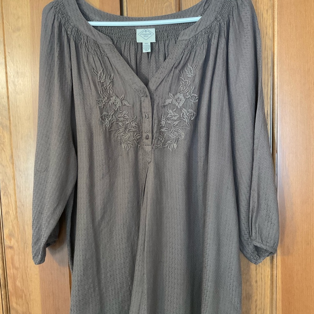 St. John's Bay Taupe Textured Blouse with 3/4 sleeve.
